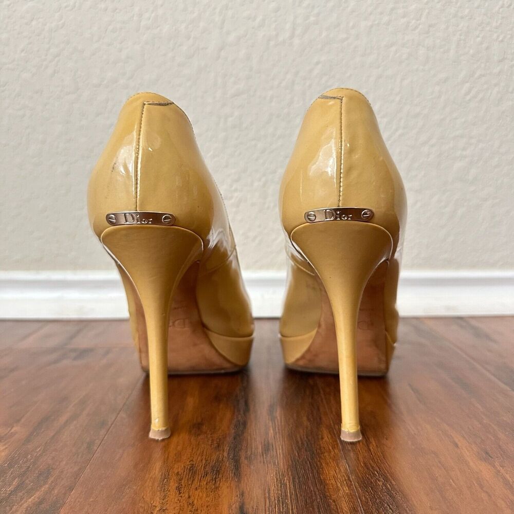 CHRISTIAN DIOR Miss Dior Pump Heels 10.5 CM in Beige Clair *FLAW* - Picture 6 of 14